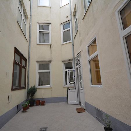 Vienna Holiday Apartments Viena Exterior foto